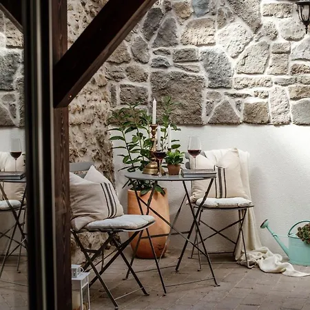 Hazai Provence Hotel