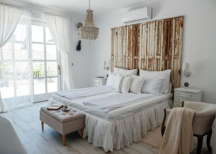 Hazai Provence Hotel