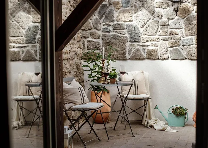 Hazai Provence Hotel